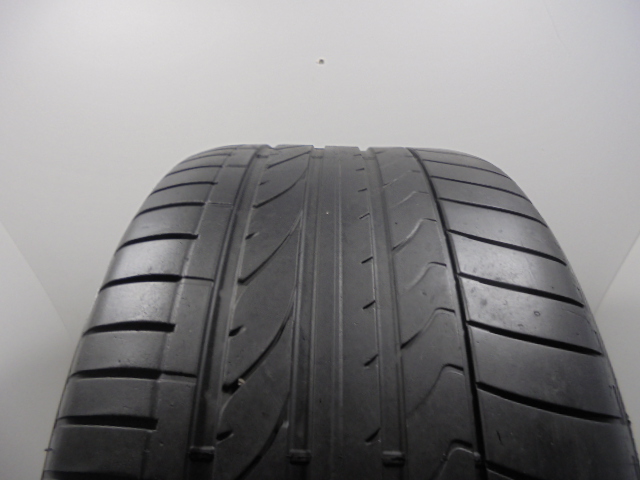 Bridgestone Dueler HP Sport tyre