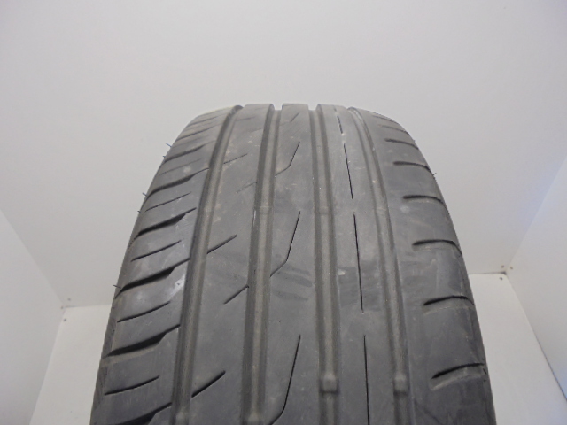 Toyo CF2 tyre