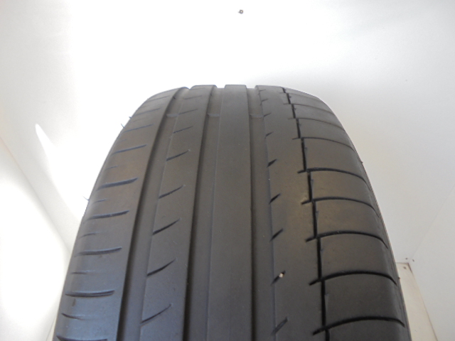 Michelin Latitude Sport tyre