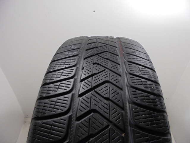 Pirelli Scorpion Winter tyre