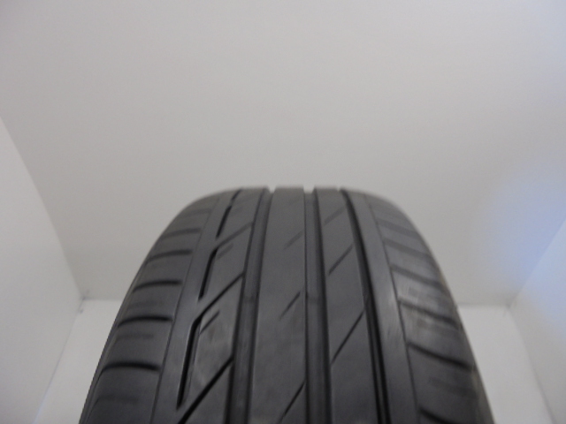 Bridgestone T001 tyre