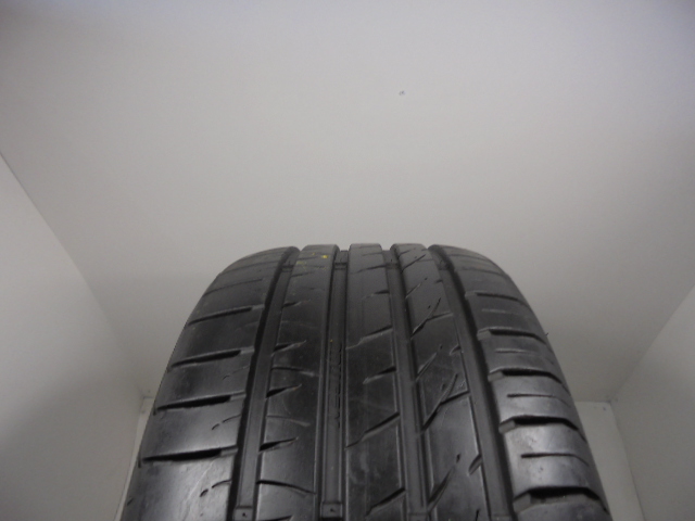 Kumho HP91 tyre
