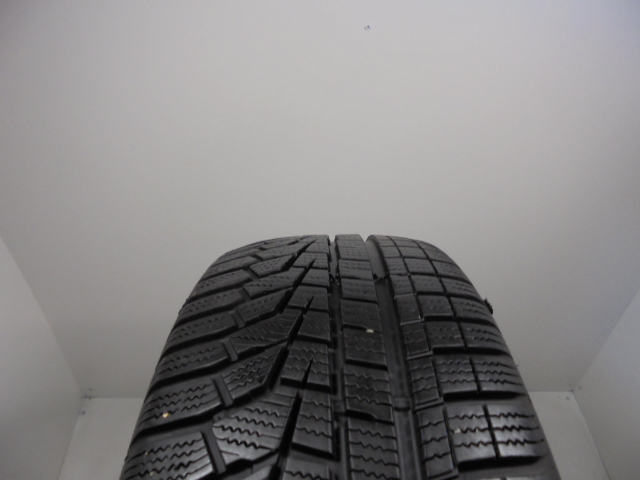 Hankook W320A tyre