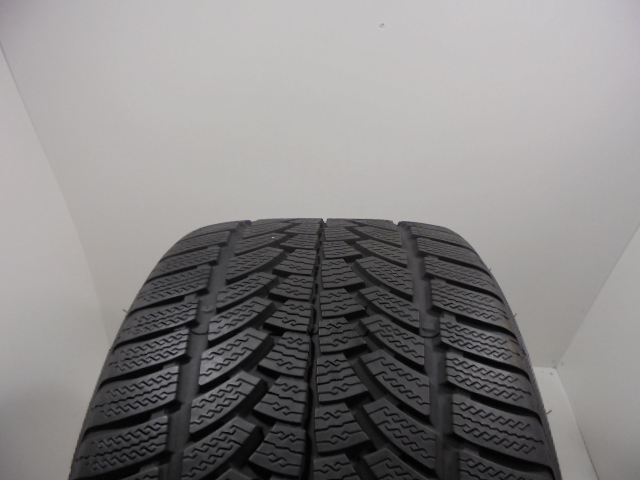 Nokian WR tyre