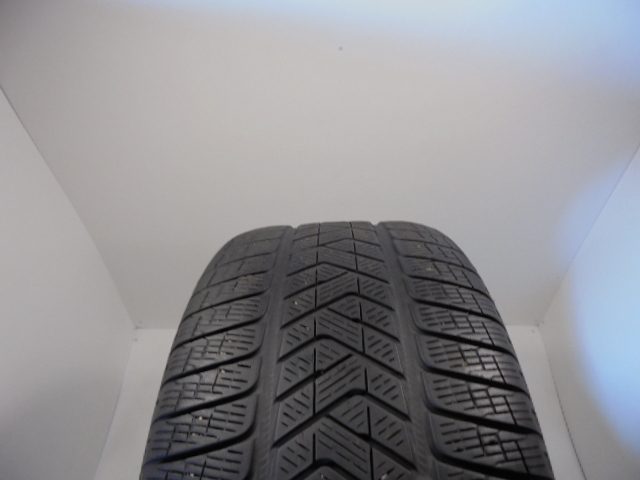 Pirelli Scorpion Winter tyre
