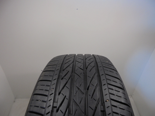 Bridgestone Dueler HP Sport tyre