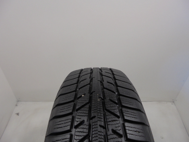 Yokohama V903 tyre