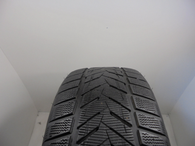 Vredestein Wintrac Xtreme S tyre