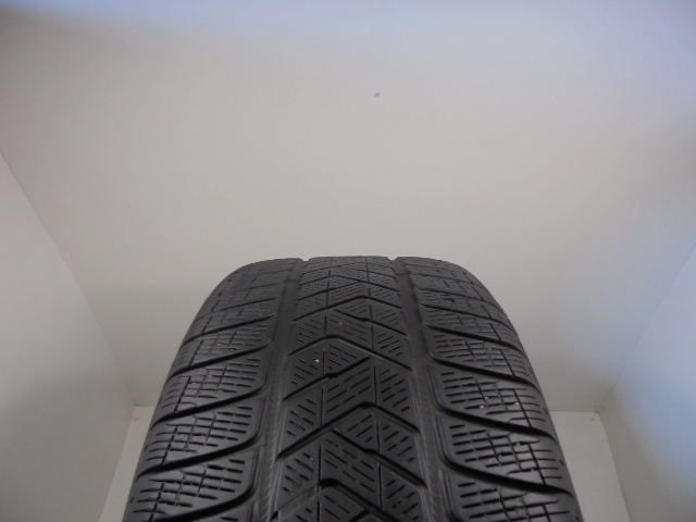 Pirelli Scorpion Winter tyre