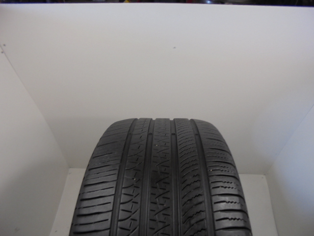 Pirelli Scorpion Zero All Season tyre