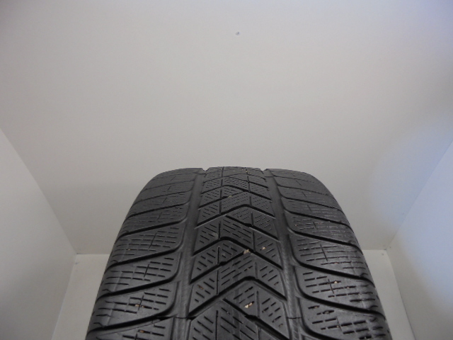 Pirelli Scorpion Winter tyre