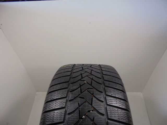 Dunlop Wintersport 5 tyre