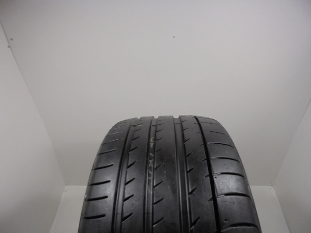 Yokohama Advan Sport V105 tyre