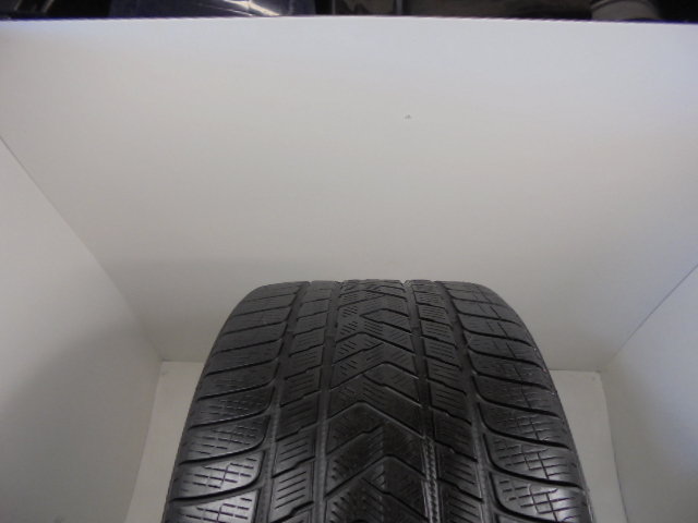 Pirelli Scorpion Winter tyre