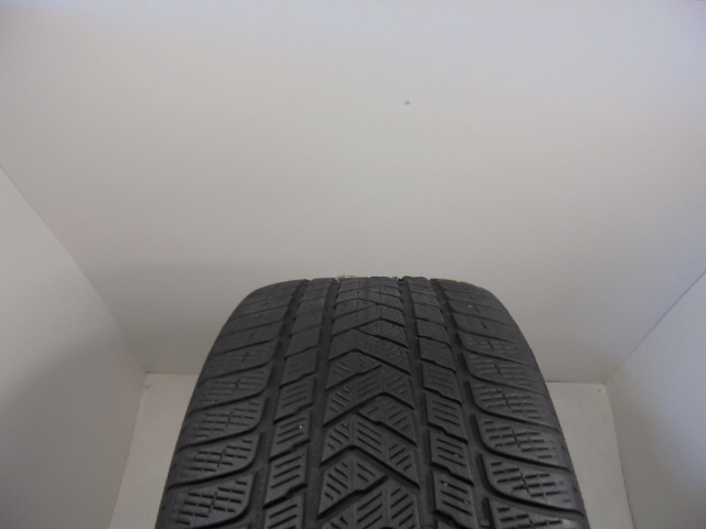 Pirelli Scorpion Winter tyre