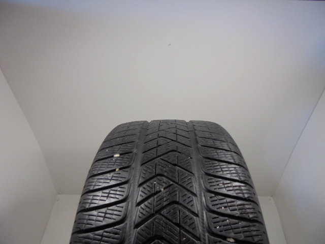 Pirelli Scorpion Winter tyre