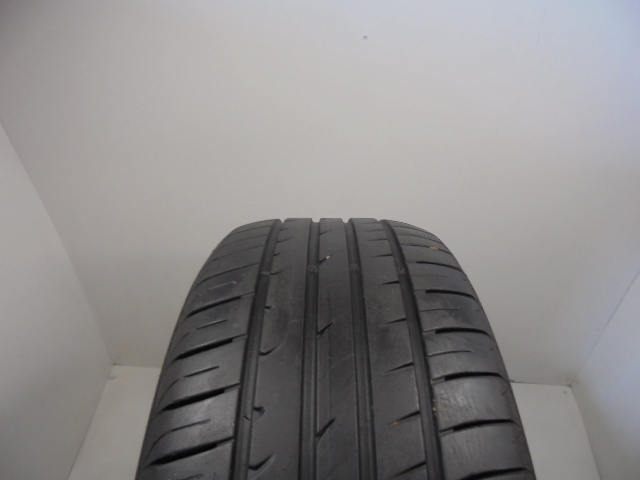 Hankook K115 tyre