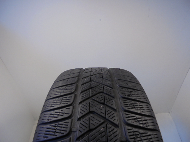 Pirelli Scorpion Winter tyre