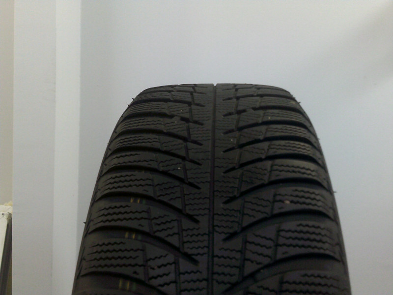 Bridgestone LM001 tyre