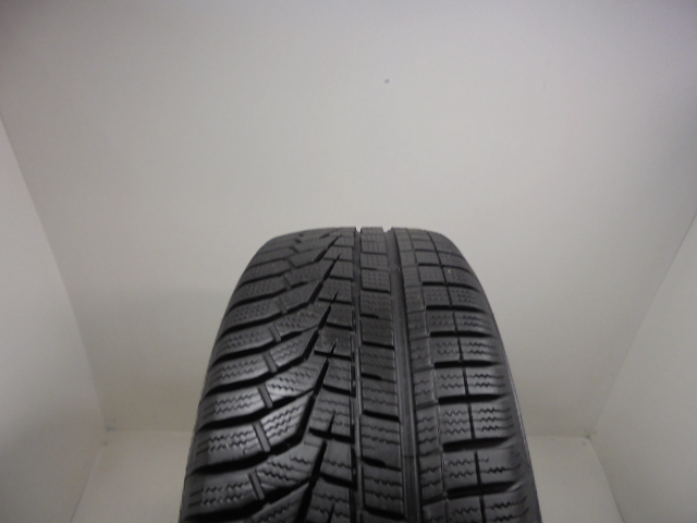 Hankook W320A tyre