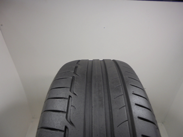 Dunlop Sport Maxx RT tyre