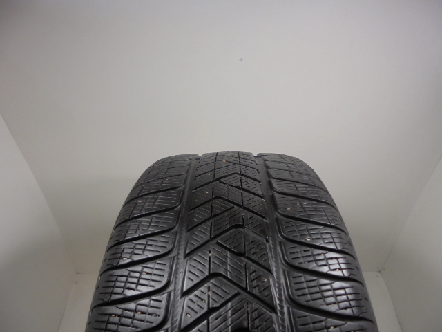 Pirelli Scorpion Winter tyre