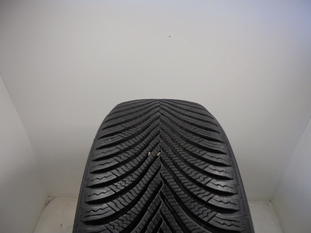 Michelin Alpin 5 tyre