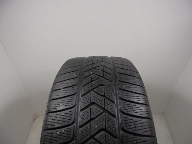 Pirelli Scorpion Winter tyre