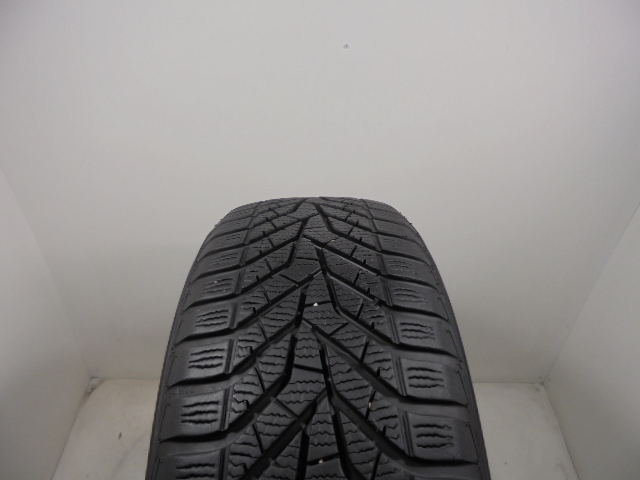 Yokohama V905 tyre