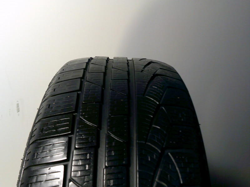 Pirelli Sottozero II tyre