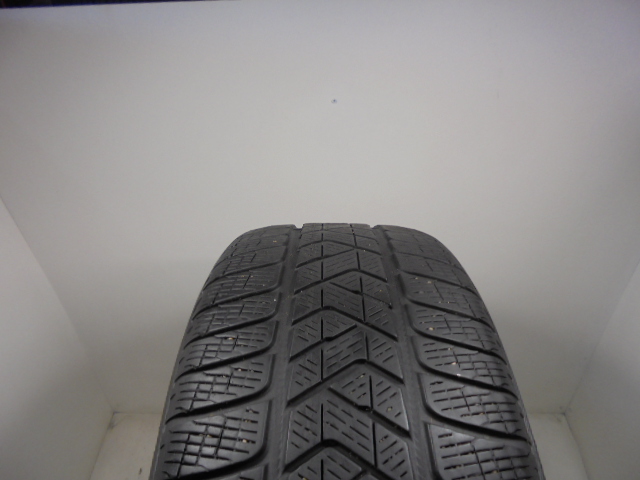 Pirelli Scorpion Winter tyre