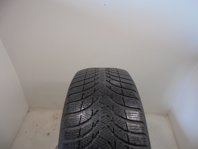 Michelin Alpin A4 tyre