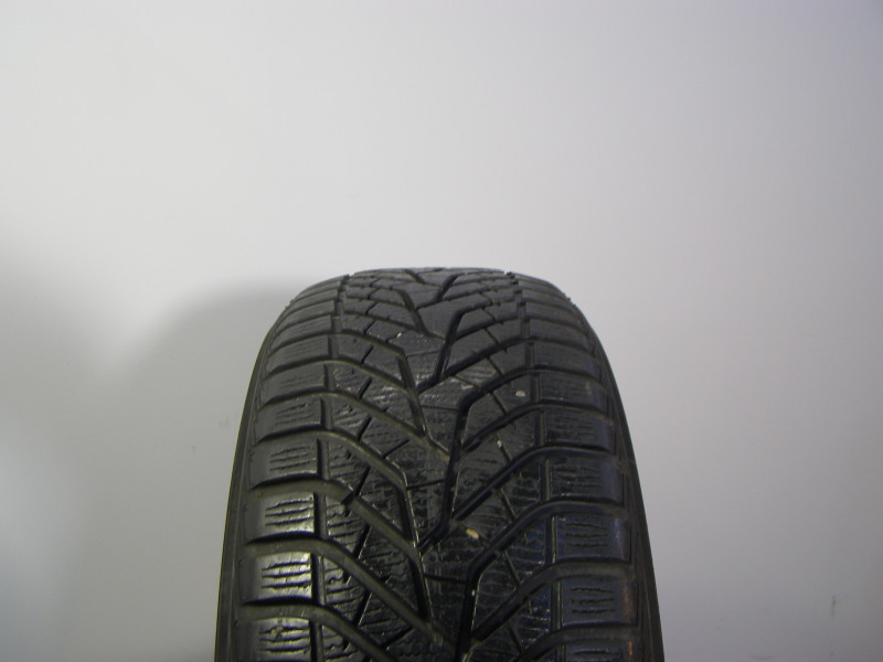 Yokohama V905 tyre