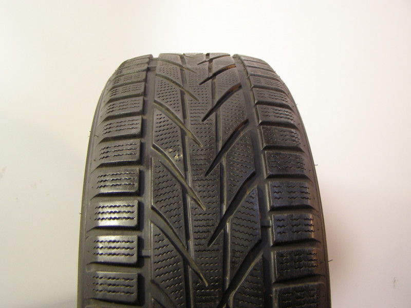 Toyo S953 tyre