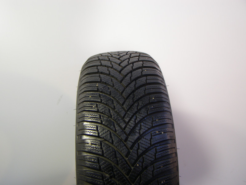 Firestone Winterhawk 4 tyre