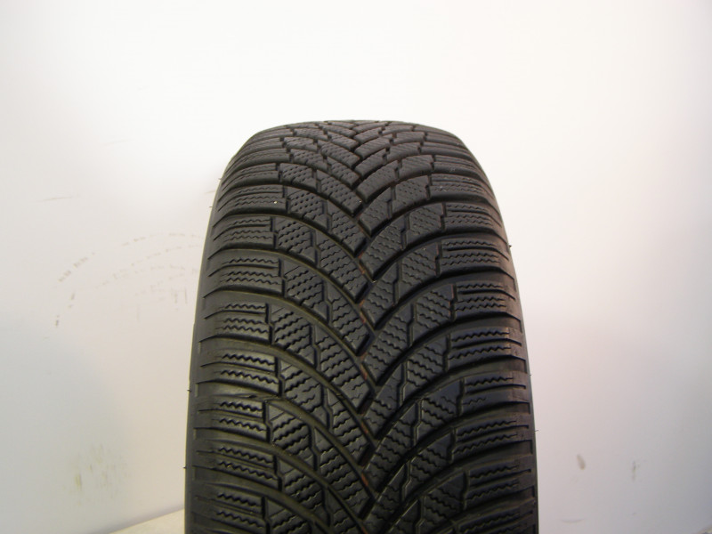 Firestone Winterhawk 4 tyre