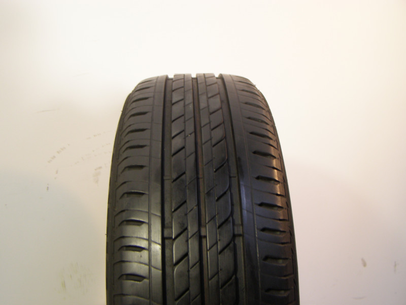 Bridgestone EP150 tyre
