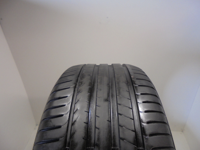 Pirelli Cinturato P7 seal tyre
