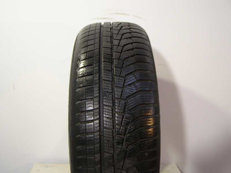 Hankook W320 tyre