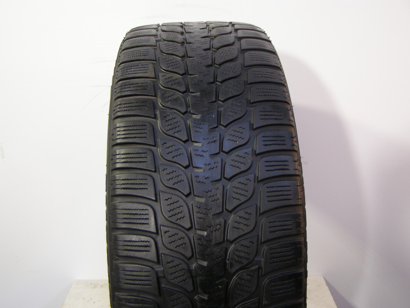 Bridgestone LM-25V tyre