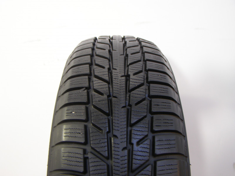 Yokohama V903 tyre