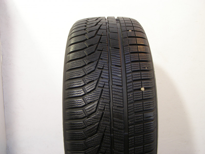 Hankook W320 Winter Icept Evo2 tyre
