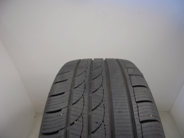 Tracmax S210 tyre