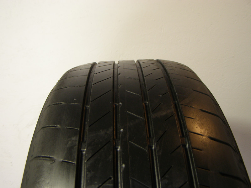 Bridgestone Alenza 001 tyre