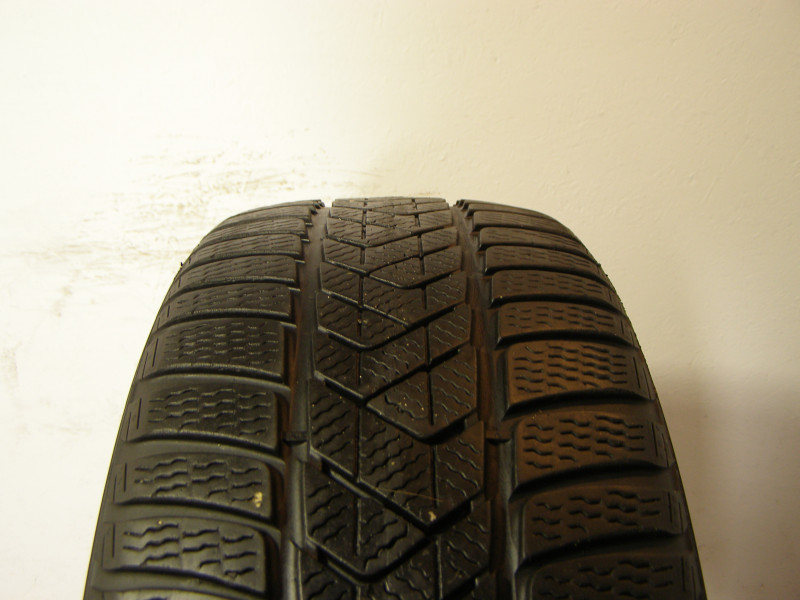 Pirelli Sottozero 3 tyre