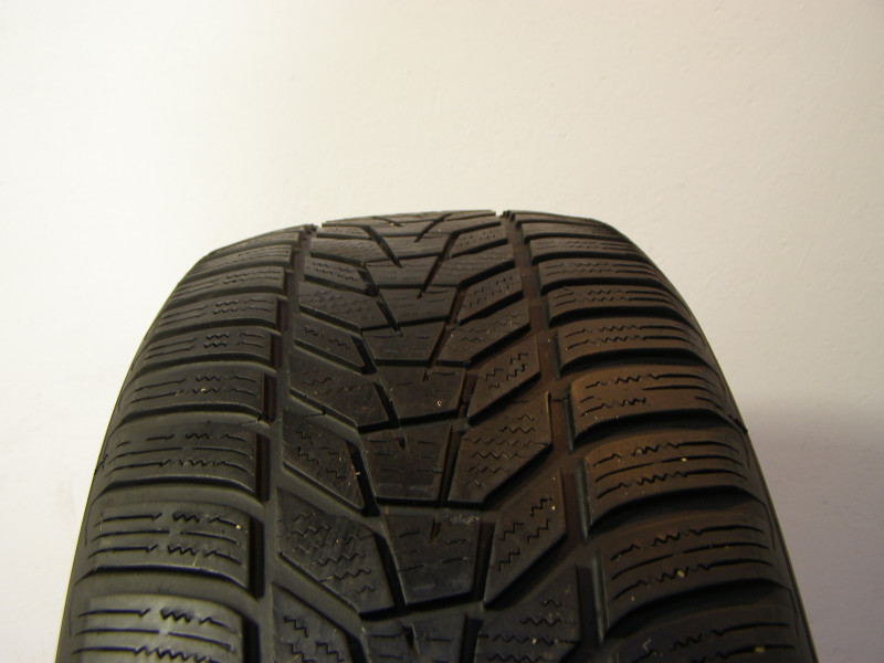 Hankook W330A I'cept EVO3 tyre
