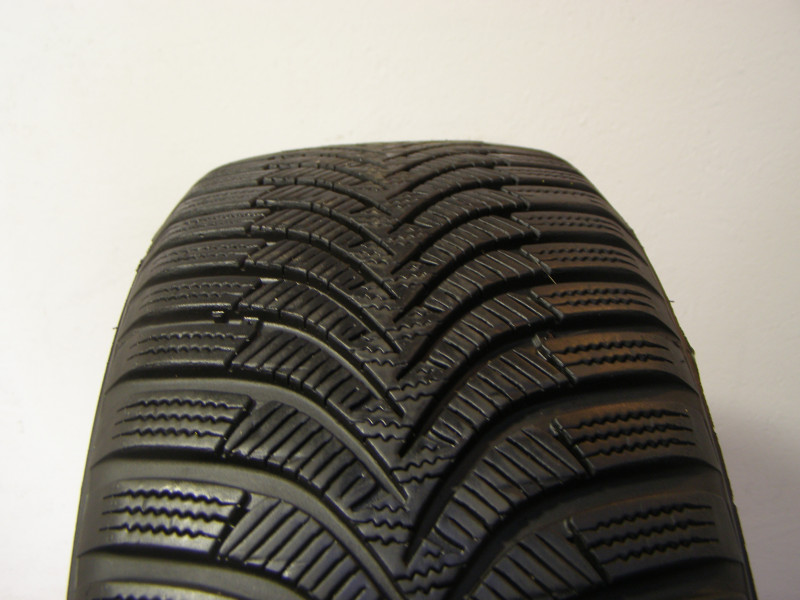 Hankook W452 Winter icept RS2 tyre