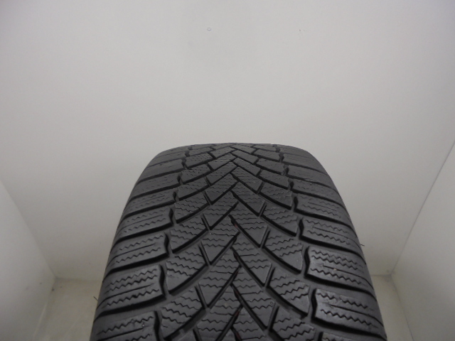 Bridgestone LM005 tyre