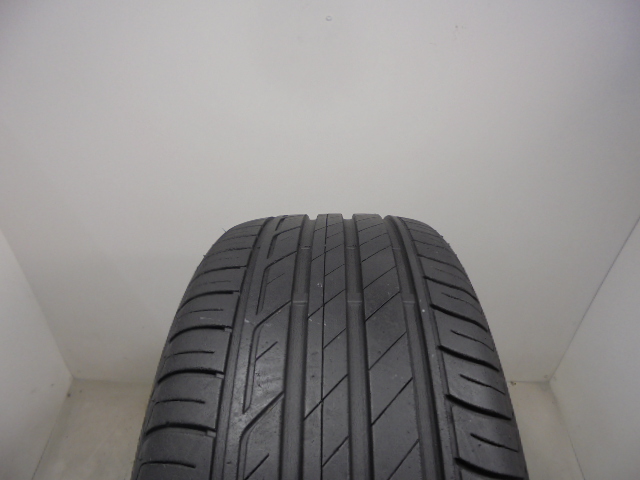 Bridgestone T001 tyre