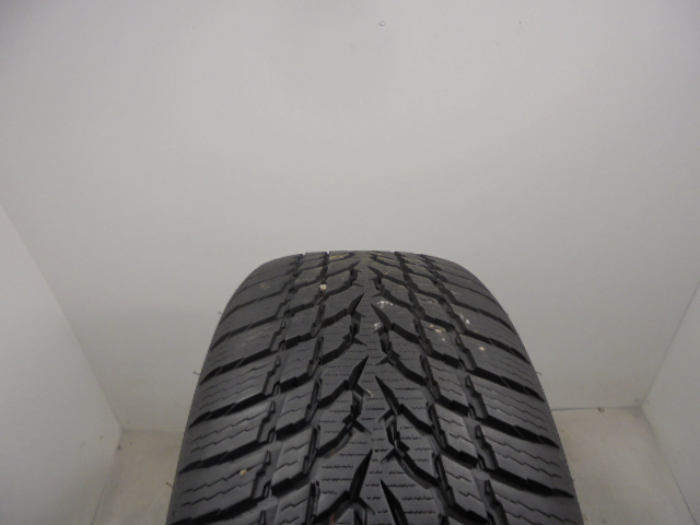 Nokian WR Snowproof tyre